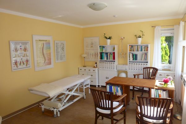 Behandlungszimmer der Naturheilpraxis Beatrice Vermeulen